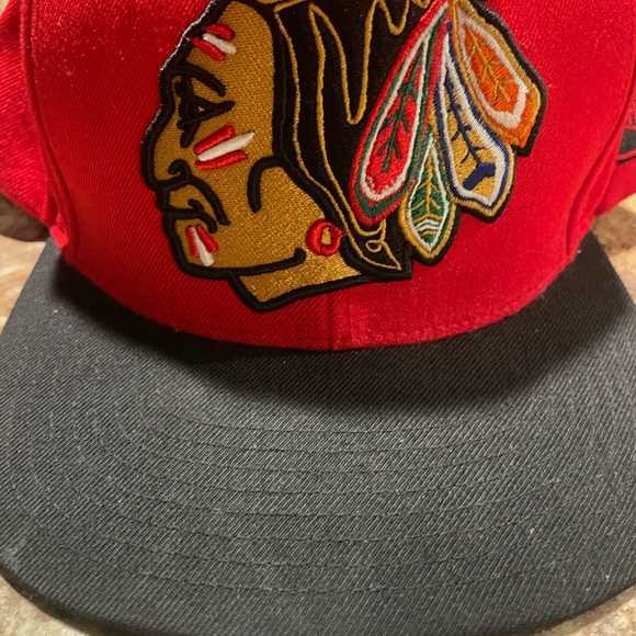 NHL Chicago Blackhawks Hat - Picture 3 of 8